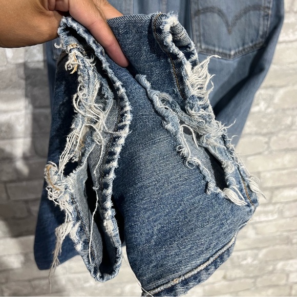 36x36 Vintage 90s Y2K Levi's 501 Button Fly Mexico Medium Wash Dad Jeans *Flawed - Picture 8 of 16